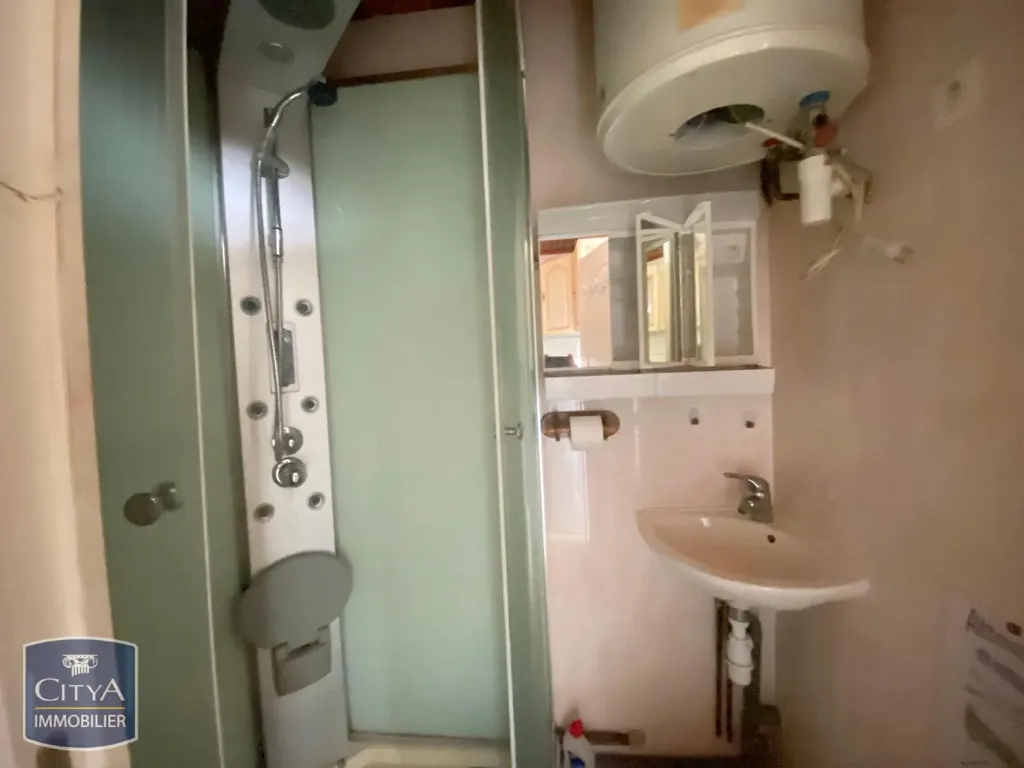 Salles de bain - Appartement Meublé au Calme dans le Centre Historique