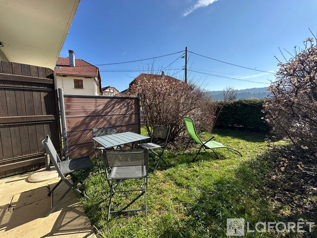Giardino - Ground Floor Apartment with Terrace in Saint-Point-Lac