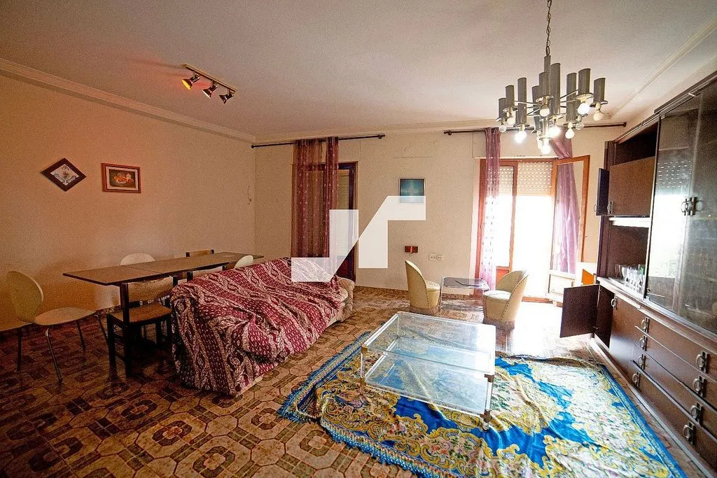 Elutuba - Three-Storey House with Terraces in Vila-real Centre