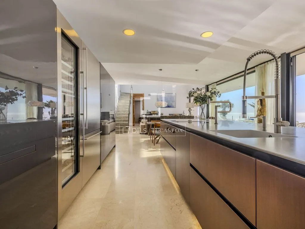 Cuisine - Luxury Villa with Panoramic Sea Views in Benitachell