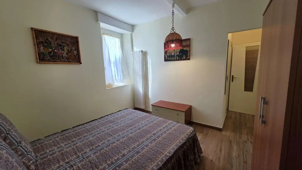 Chambres - Modernised Apartment with Lake View in Sala Comacina