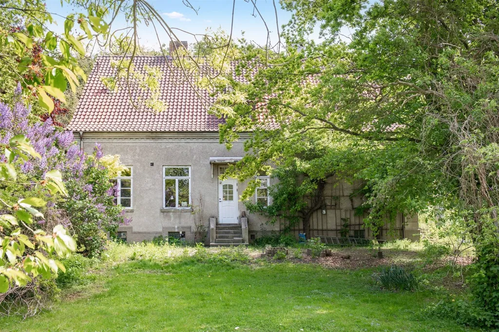 Aed - Historic House with Garden in Simrishamn