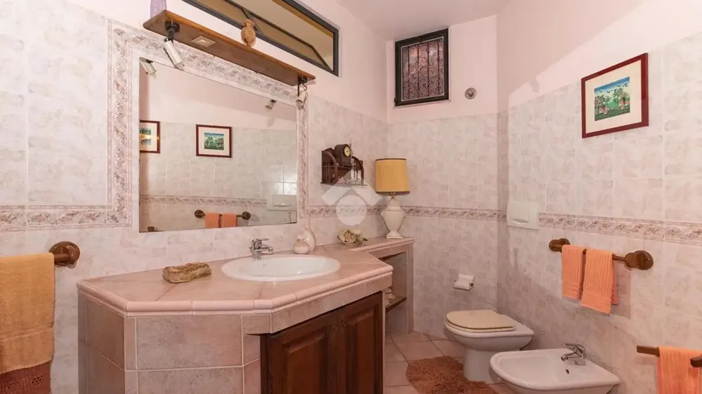 Vannitoad - Villa with Pool and Garden in Barbania
