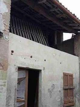 Extérieur - House Portion with Private Courtyard in Zeme
