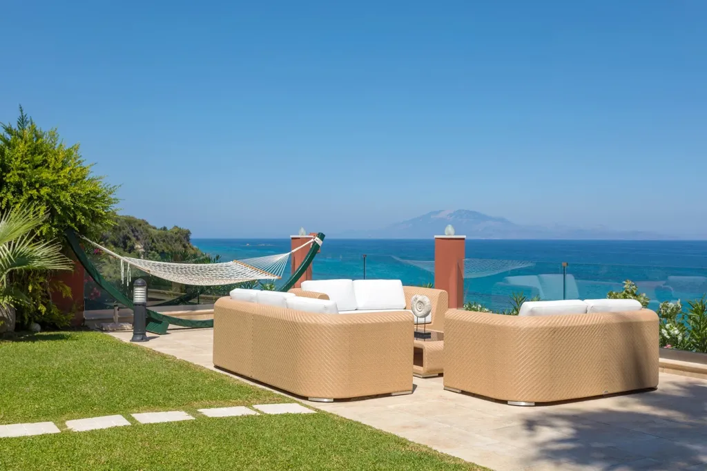 Terrasse - Luxury Seafront Villa with Panoramic Views in Zakynthos