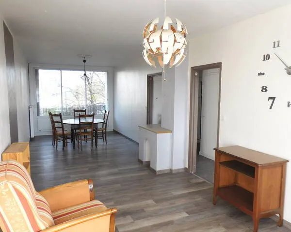 Salle à manger - Appartement Lumineux avec Balcons à VENDRE