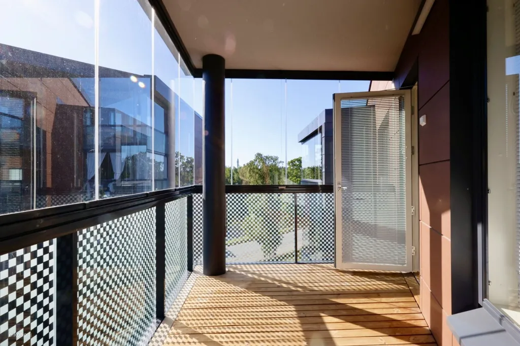 Rõdu - Modern Studio with Balcony in Haaga, Helsinki