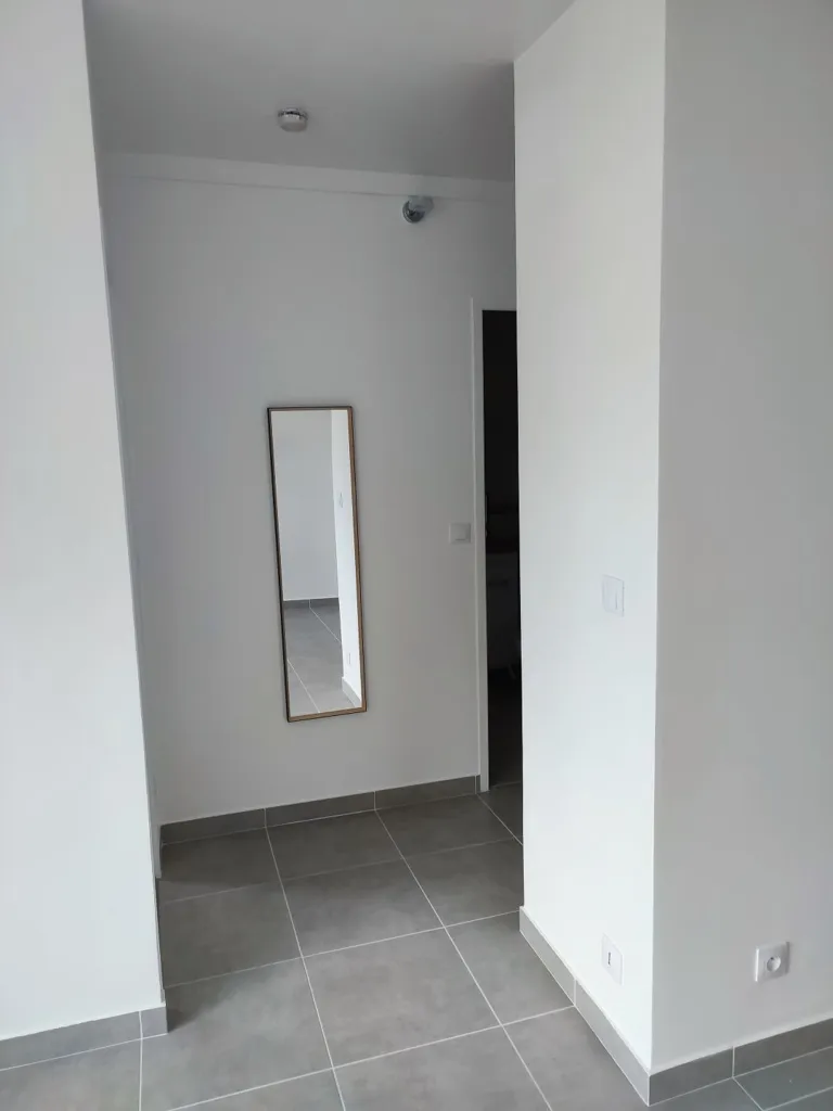 Esik - Meubled Flat with Parking in Ludon-Médoc
