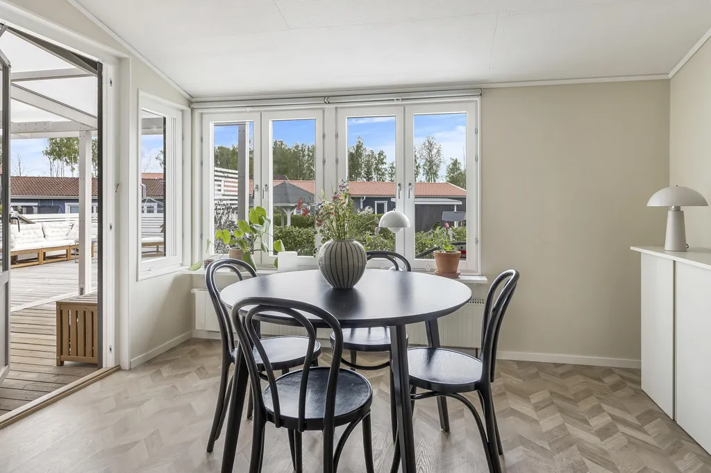 Salle à manger - Terraced House with Garden in Ullvi Backar