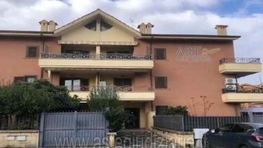 Esterno - Trilocale with Balcony in Monte Compatri