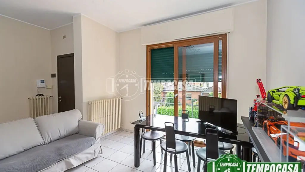Elutuba - Renovated Apartment with Balcony in Codogno Centre