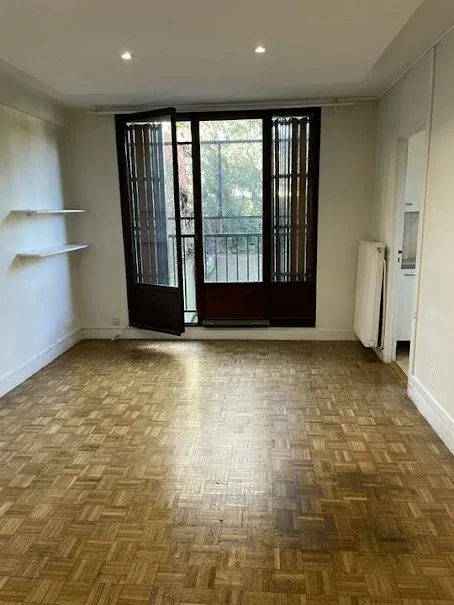 Pièces - Studio pour Étudiants à Arcueil