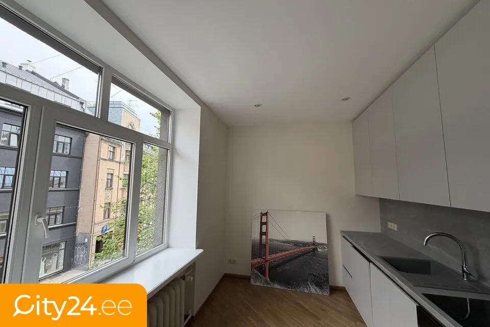 Cucina - Bright Apartment with Terrace in Riga Centre