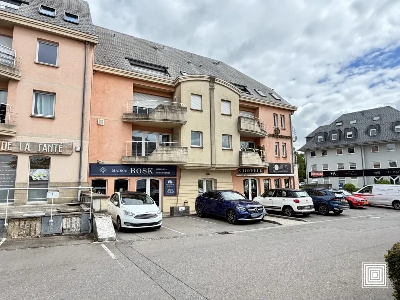 Extérieur - Appartement Lumineux avec Balcon à Strassen