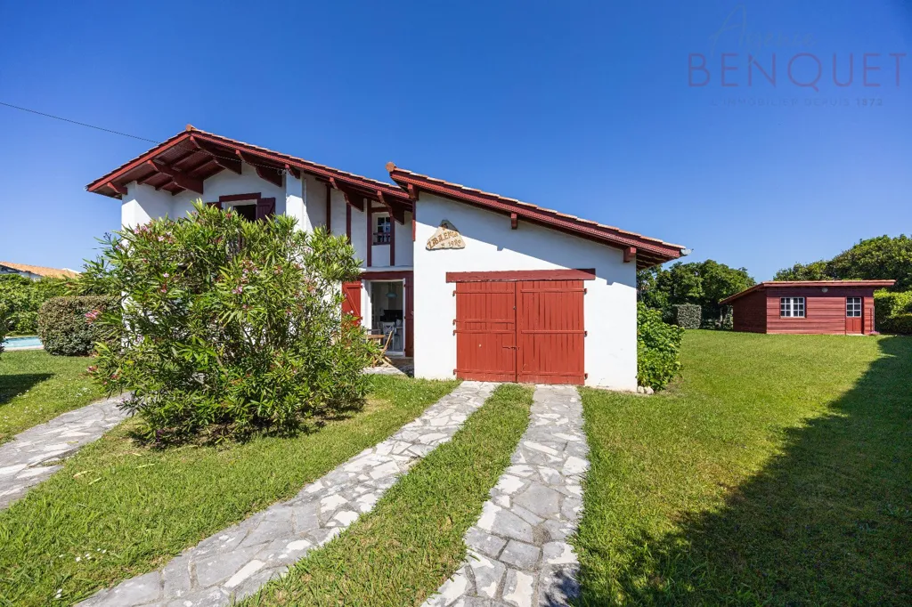 Välivaade - Basque-Style House with Pool near Bidart Beach