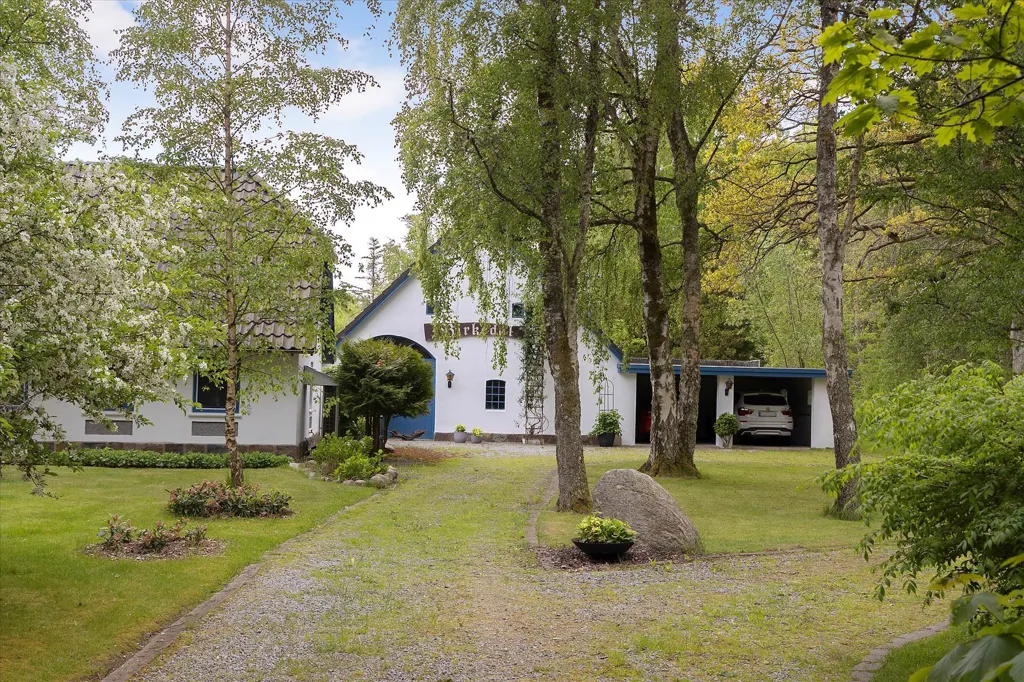 Jardin - 1910 Villa with Garden in Sæby