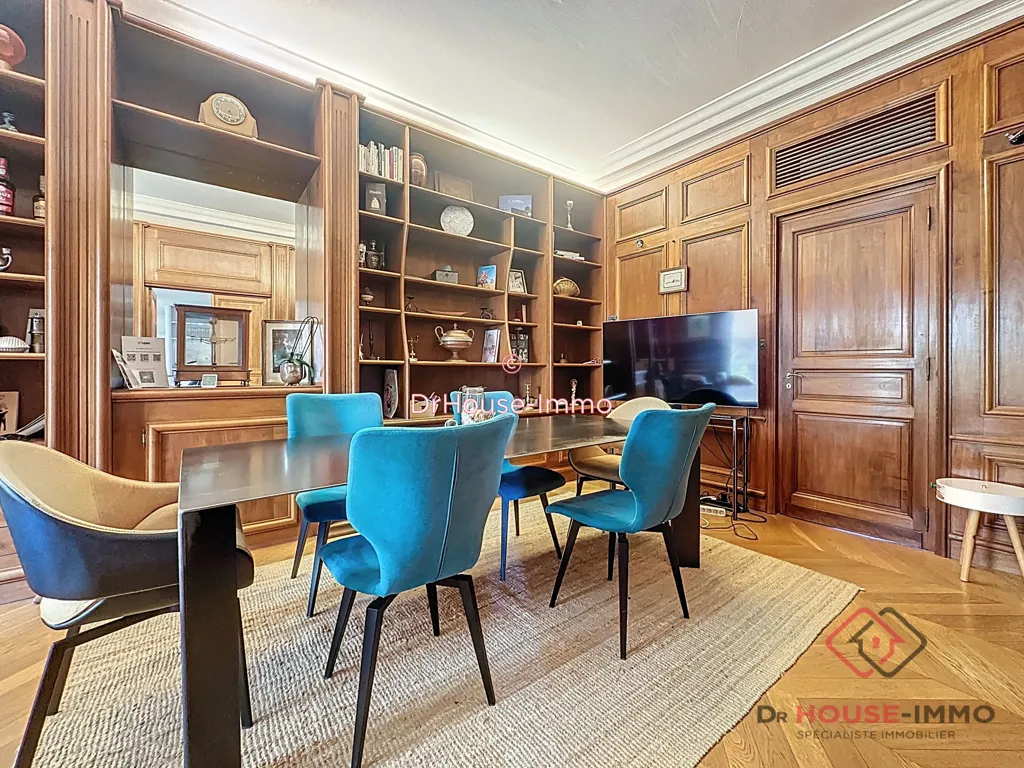 Dining Room - Duplex Apartment with Terrace in Périgueux