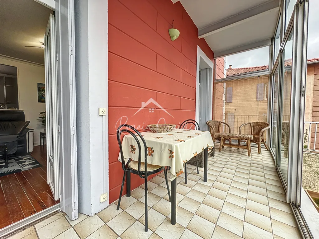 Terrass - Furnished Apartment with Large Terrace in Millau