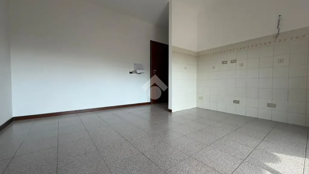 Pièces - Studio Flat with Balcony in Bussero
