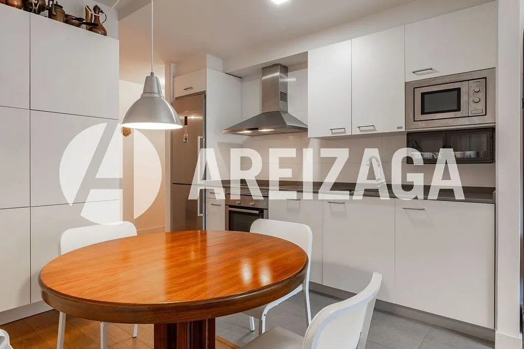 Kitchen - Modern Flat with South Orientation in San Sebastián