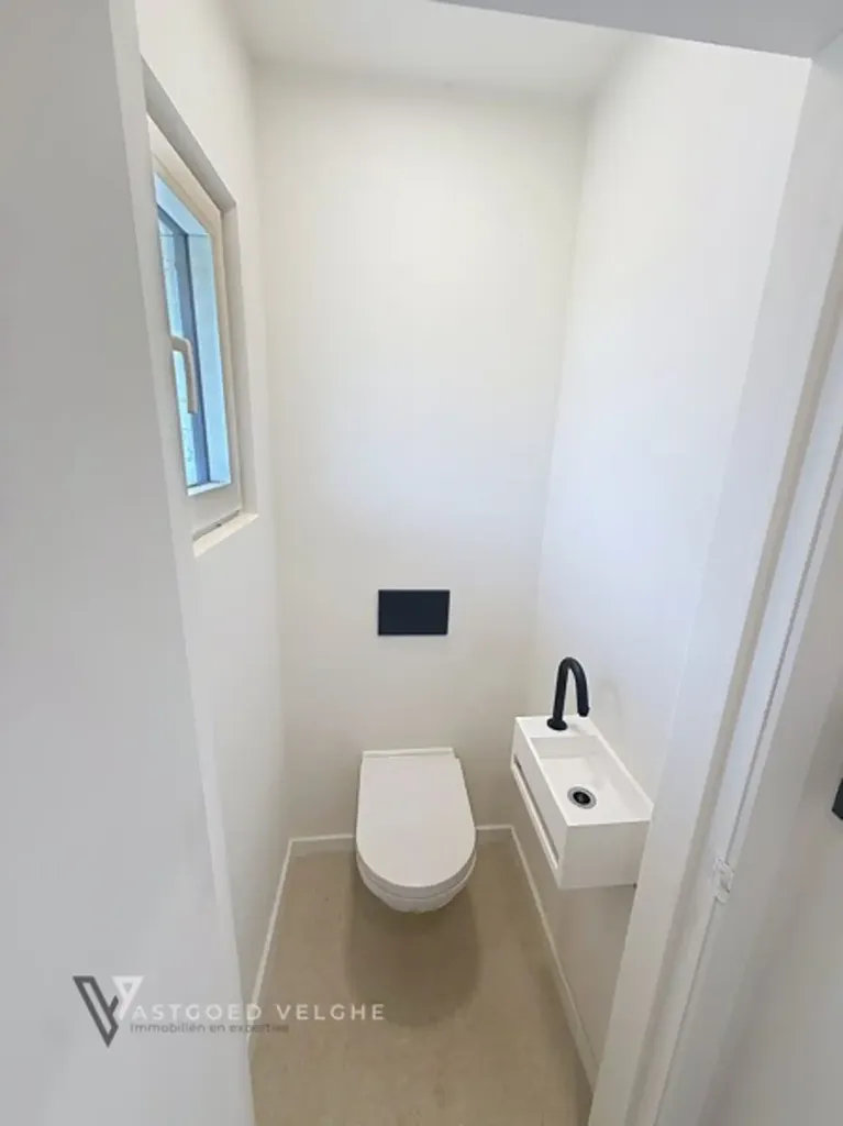Salles de bain - Vernieuwbouwwoning avec EPC A sur Grand Perceau à 10 Ares