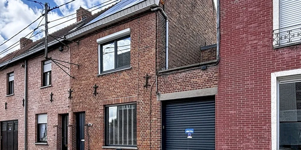 Extérieur - Maison Énergétique avec Jardin à Roeselare