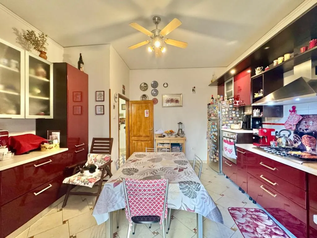 Köök - Apartment with Terrace in Florence
