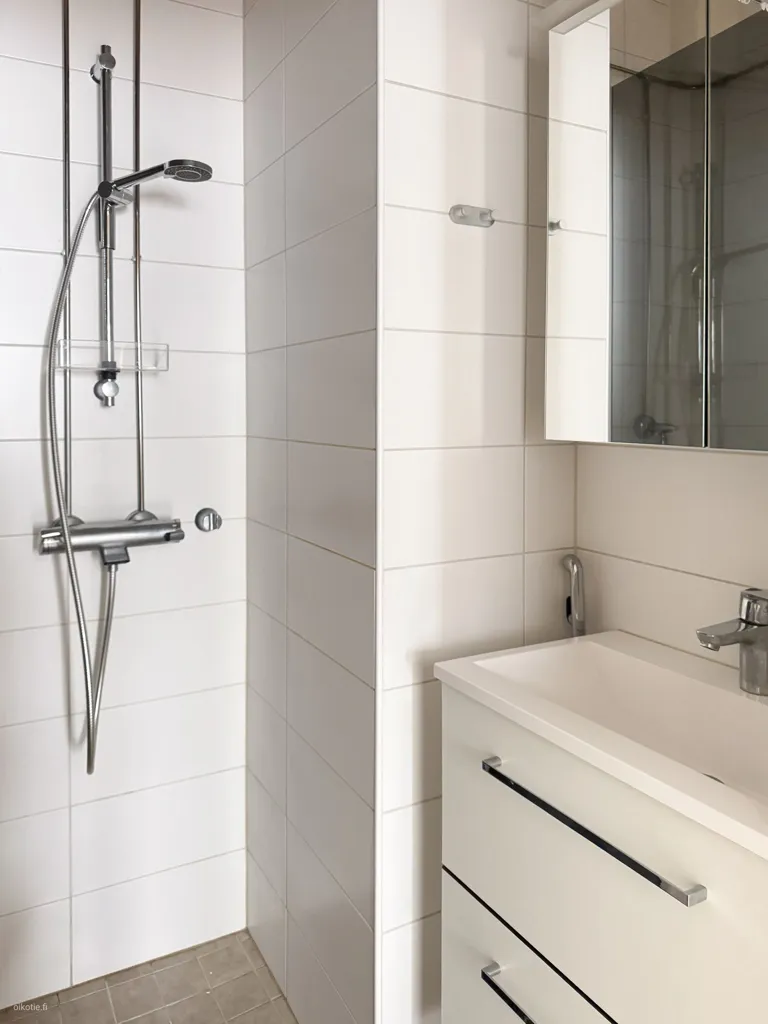 Vannitoad - Modernised Flat with Balcony in Tampere Centre