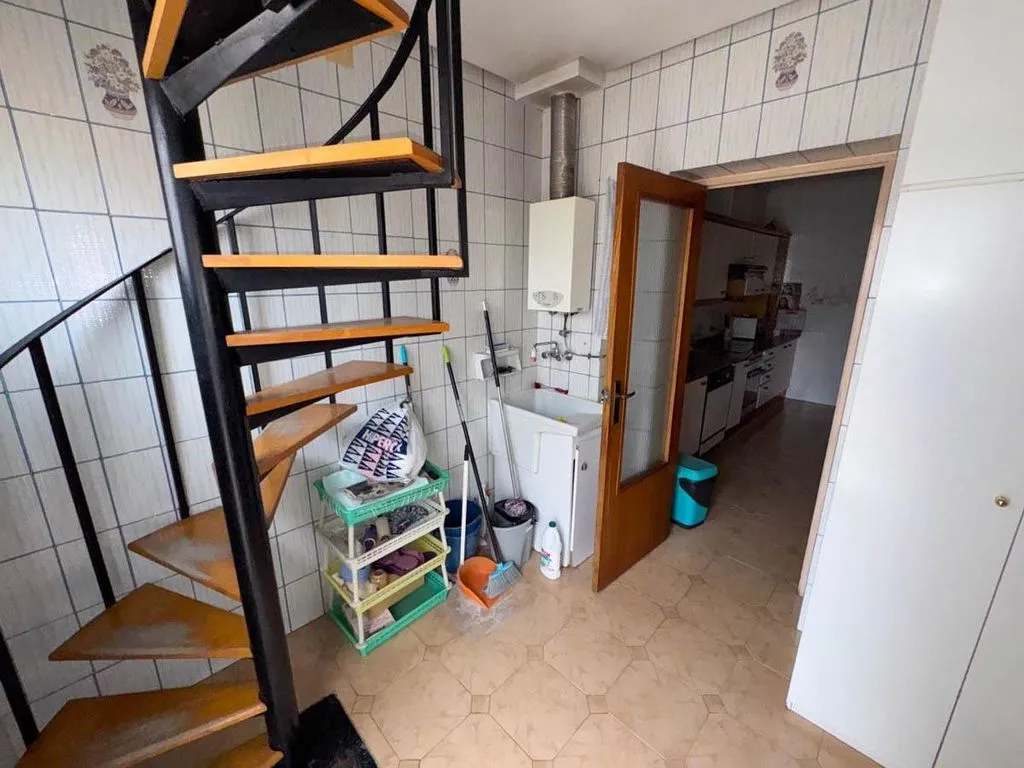 Pièces - Luxury Apartment Complex with Development Potential in Crevillent