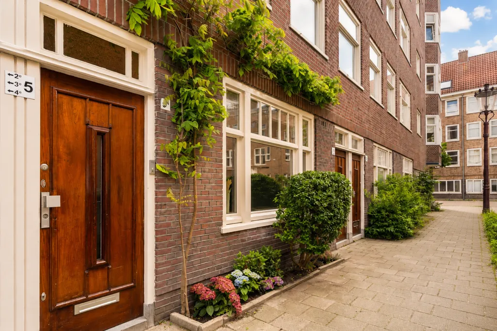 5-toaline korter asukohas Amsterdam