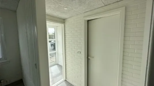 Esik - Office Space with Parking in Grindsted
