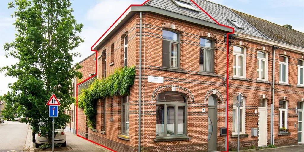 Exterior - Renovated Semi-Open House with Terrace in Lier