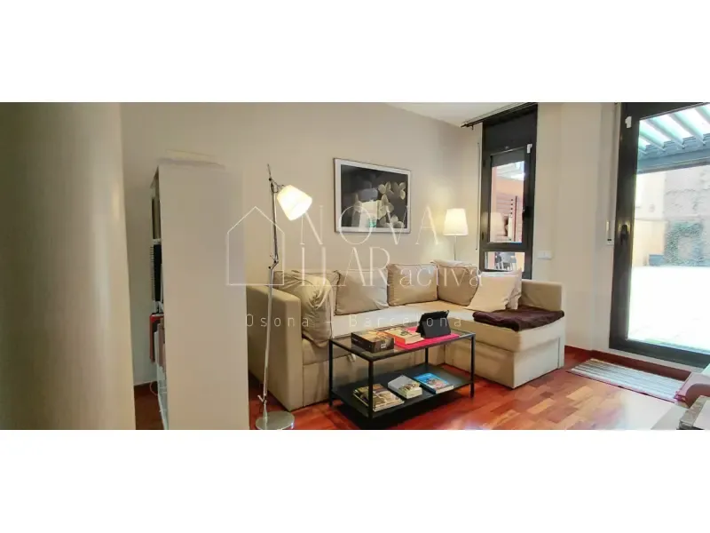 Elutuba - Apartment with Terrace in Centelles Centre
