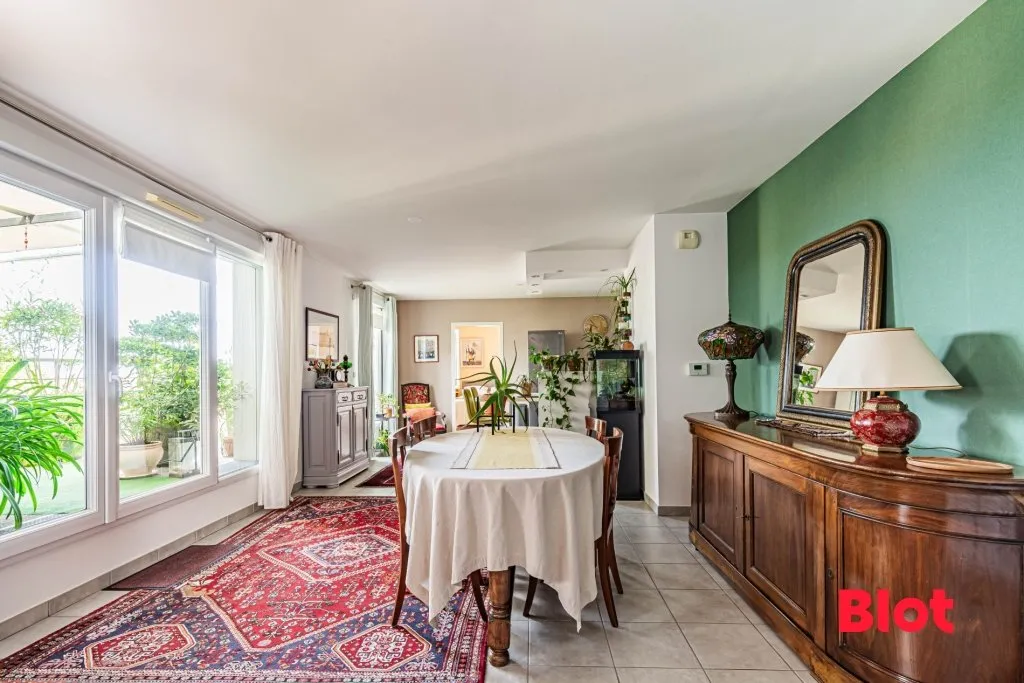 Sala da pranzo - Contemporary Flat with Terrace in Saint-Herblain Bourg