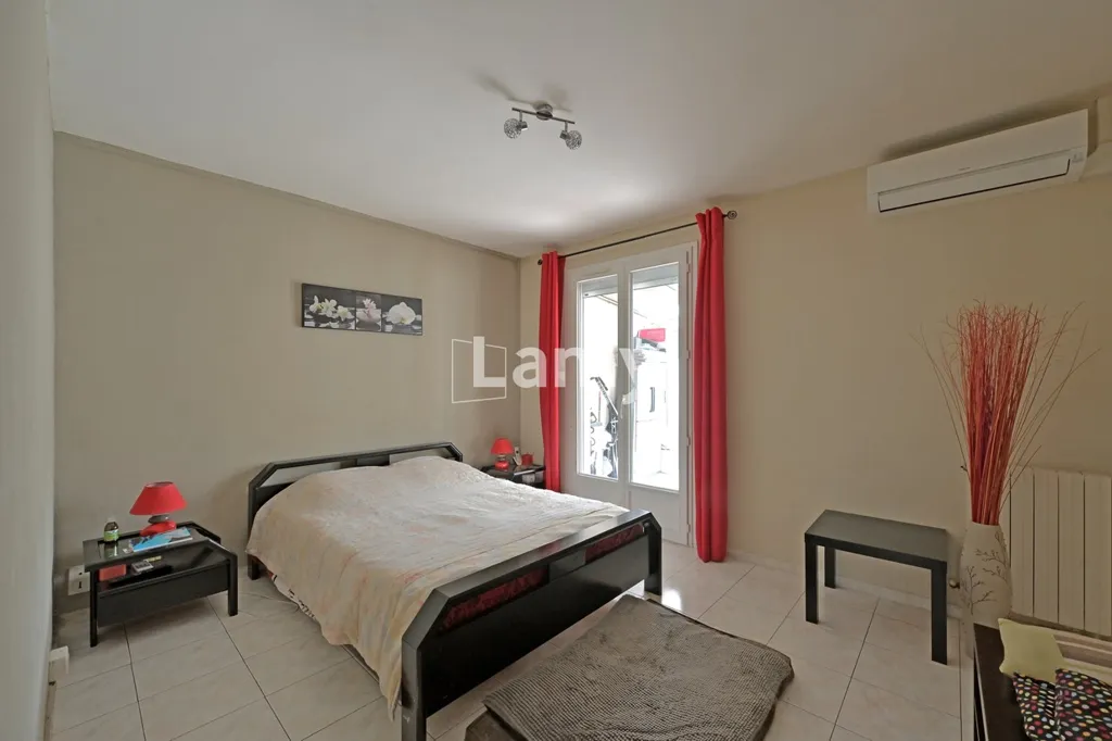 Chambres - Maison de Plain-Pied avec Terrasse à Nîmes