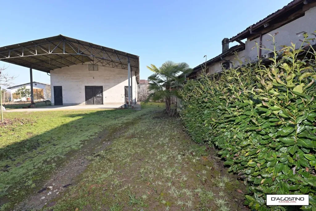 Aed - Terraced House with Garden in Rivarolo Canavese