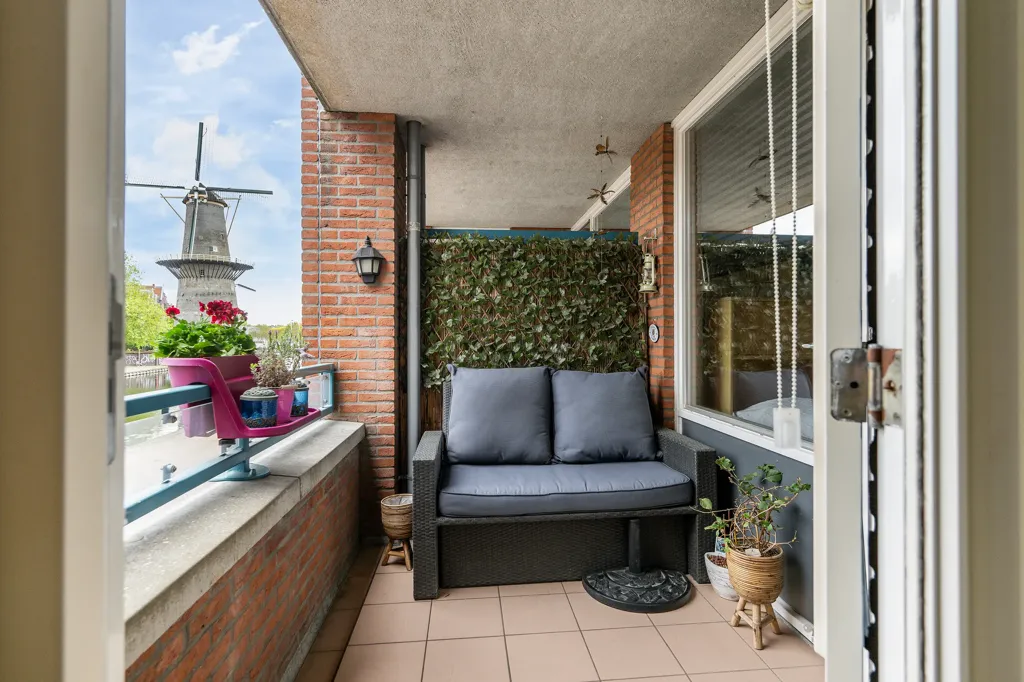 3-toaline korter asukohas Schiedam