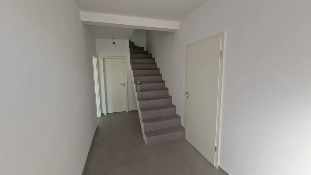 Pièces - Maison neuve avec cinq chambres à Bertogne