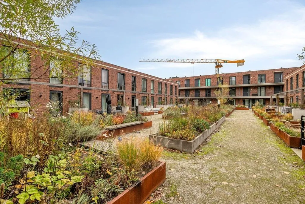 Jardin - 4-Bedroom Tussenwoning with Garden in Hillegersberg, Rotterdam
