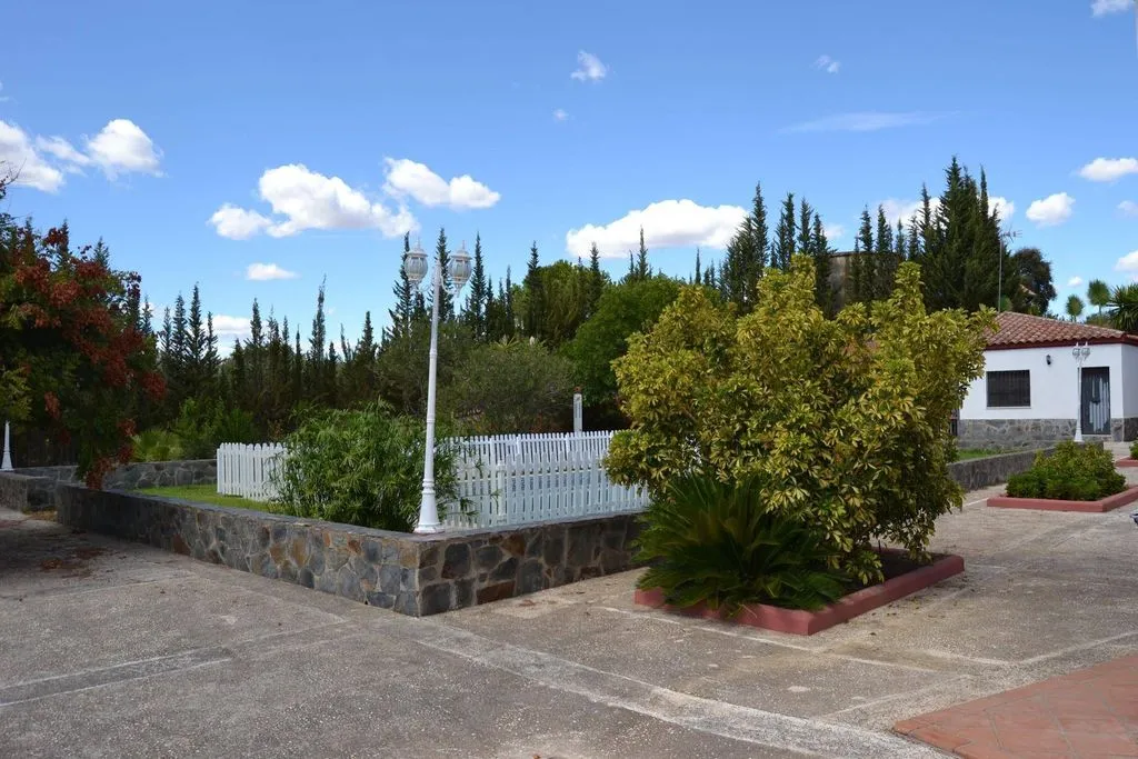 Välivaade - Luxury House with Pool in Posadas
