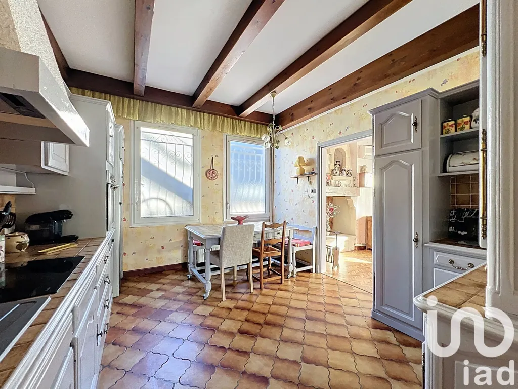 Köök - 5-Piece Flat with Garden Access in Central Location