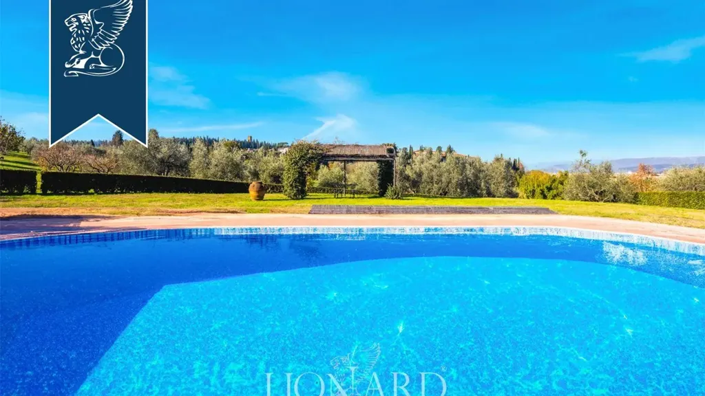 Bassein - Luxury Apartment in Historic Villa, Florence