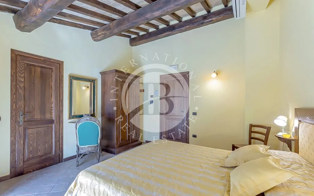 Chambres - 12-Bedroom Villa with Pool in Todi, Italy