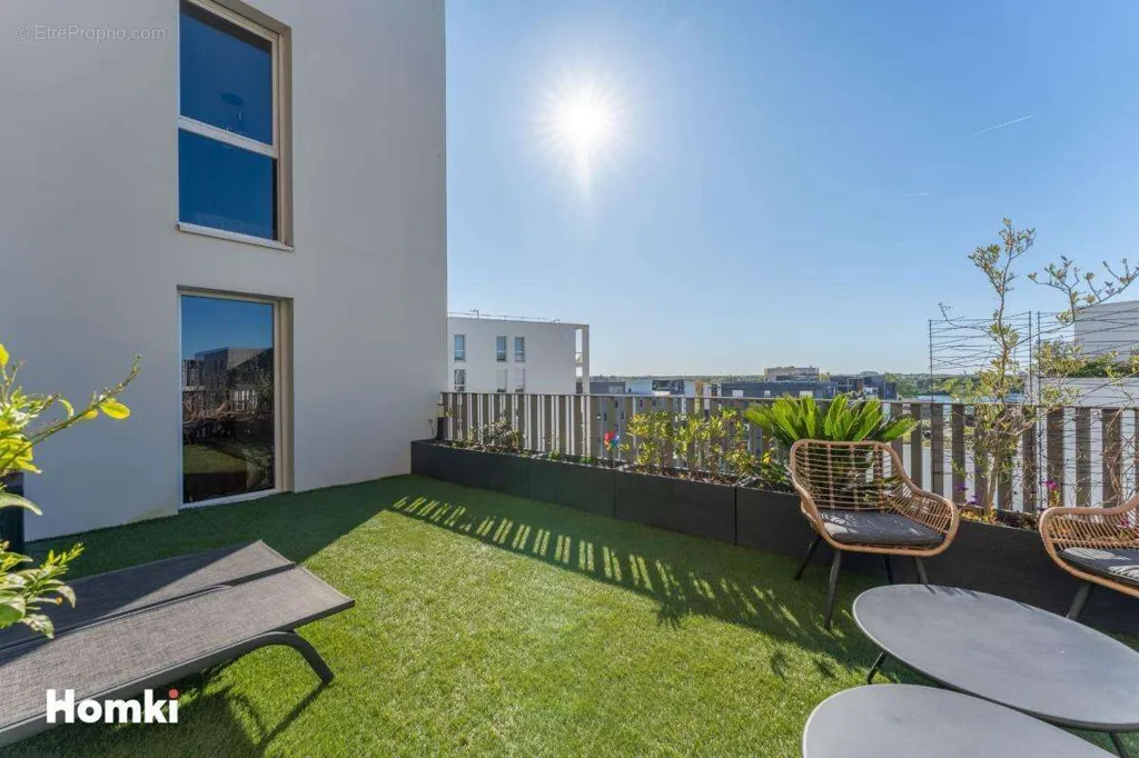 Terrasse - Duplex avec Terrasse et Vue Lac à Bordeaux