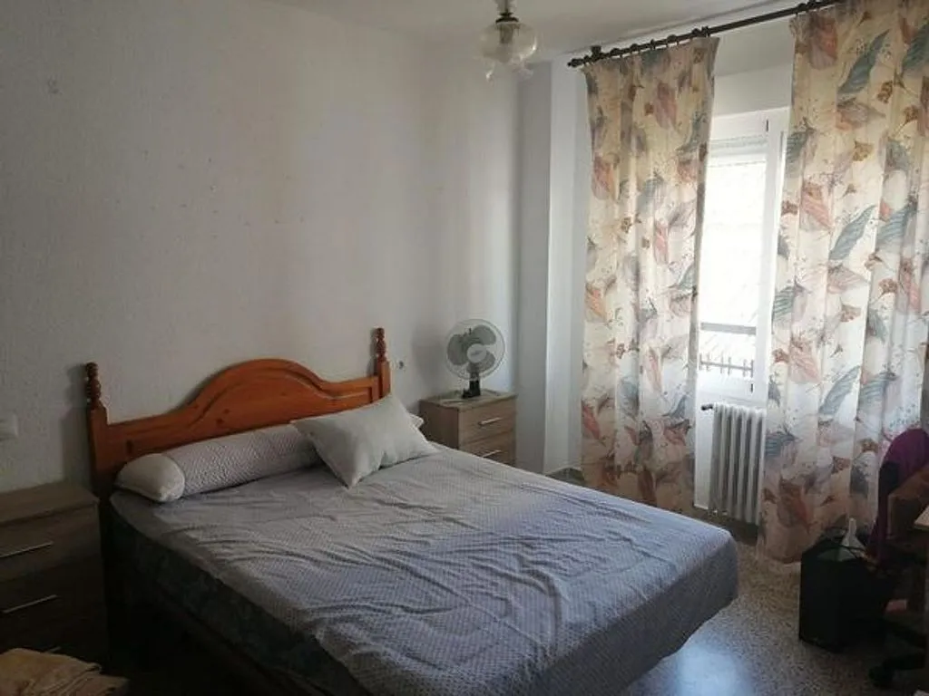 Chambres - Student Flat with Terrace in Granada's Realejo