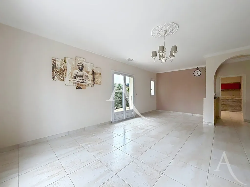 Living Room - Detached House with Garden in Saubens