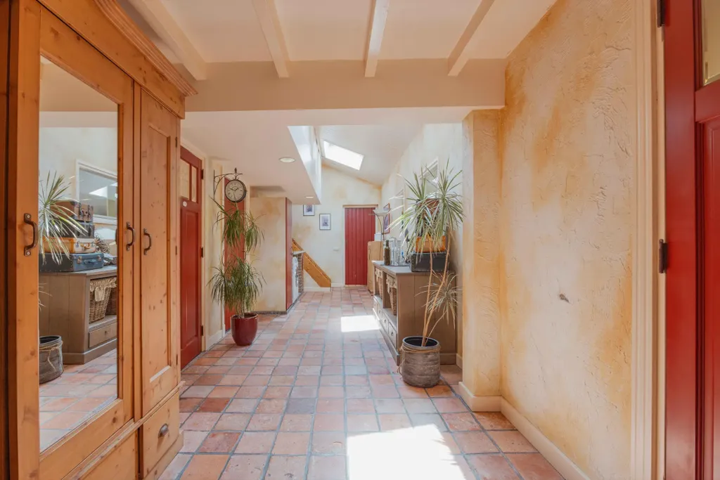 Entrée - Characterful Farmhouse with Pool in America