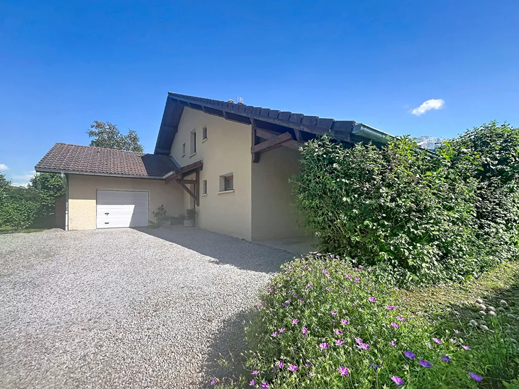Välivaade - Modernised House with Mountain View in Marignier