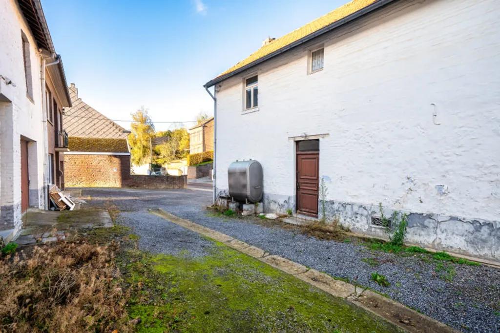 Aed - Renovatable House with Garden in Wonck