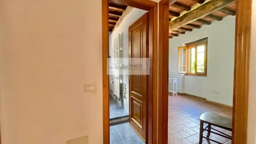 Entrée - Rustic-Style Flat with Private Garden in Camaiore